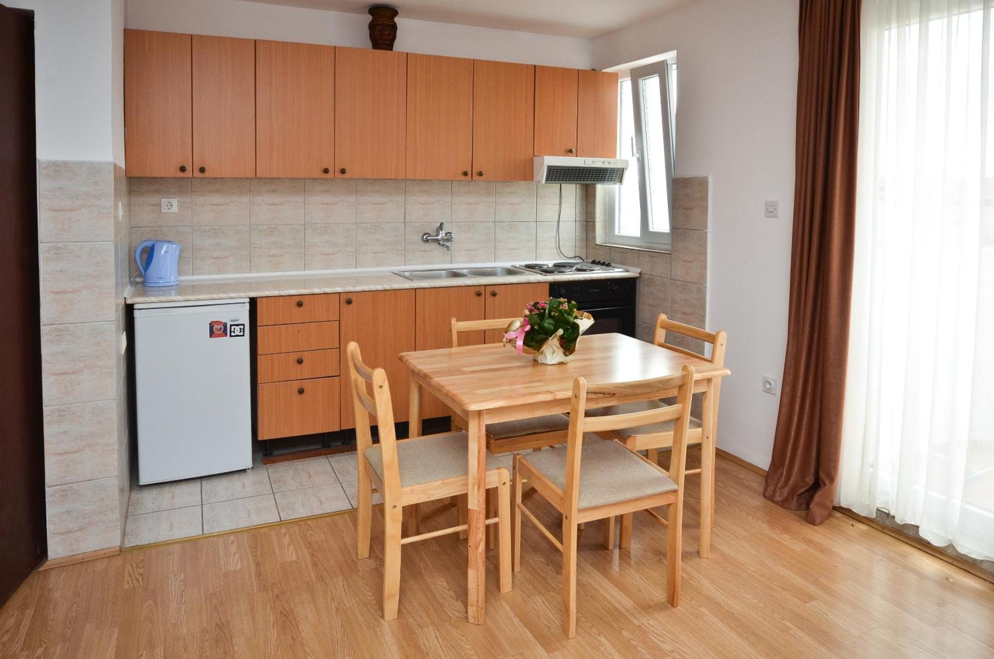 Apartmani Alexandra Budva Habitación foto